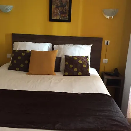 Otel Ath Athenee